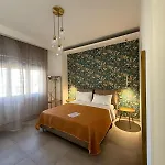 Flower Bed & Breakfast 3*